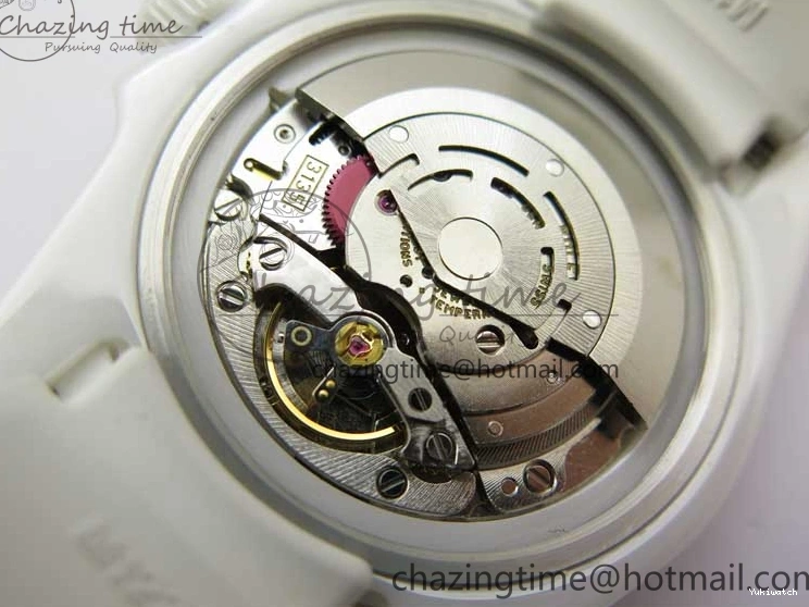 40mm 5GF Best Green Dial White Edition Submariner Strap White Ceramic Rubber SA3135 on 0209